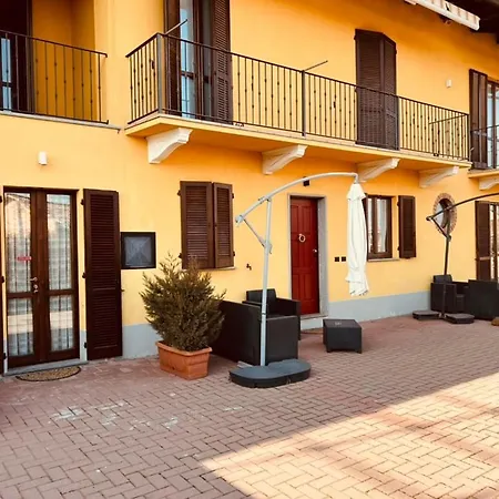 Bed & Breakfast Certe Notti Langhe *